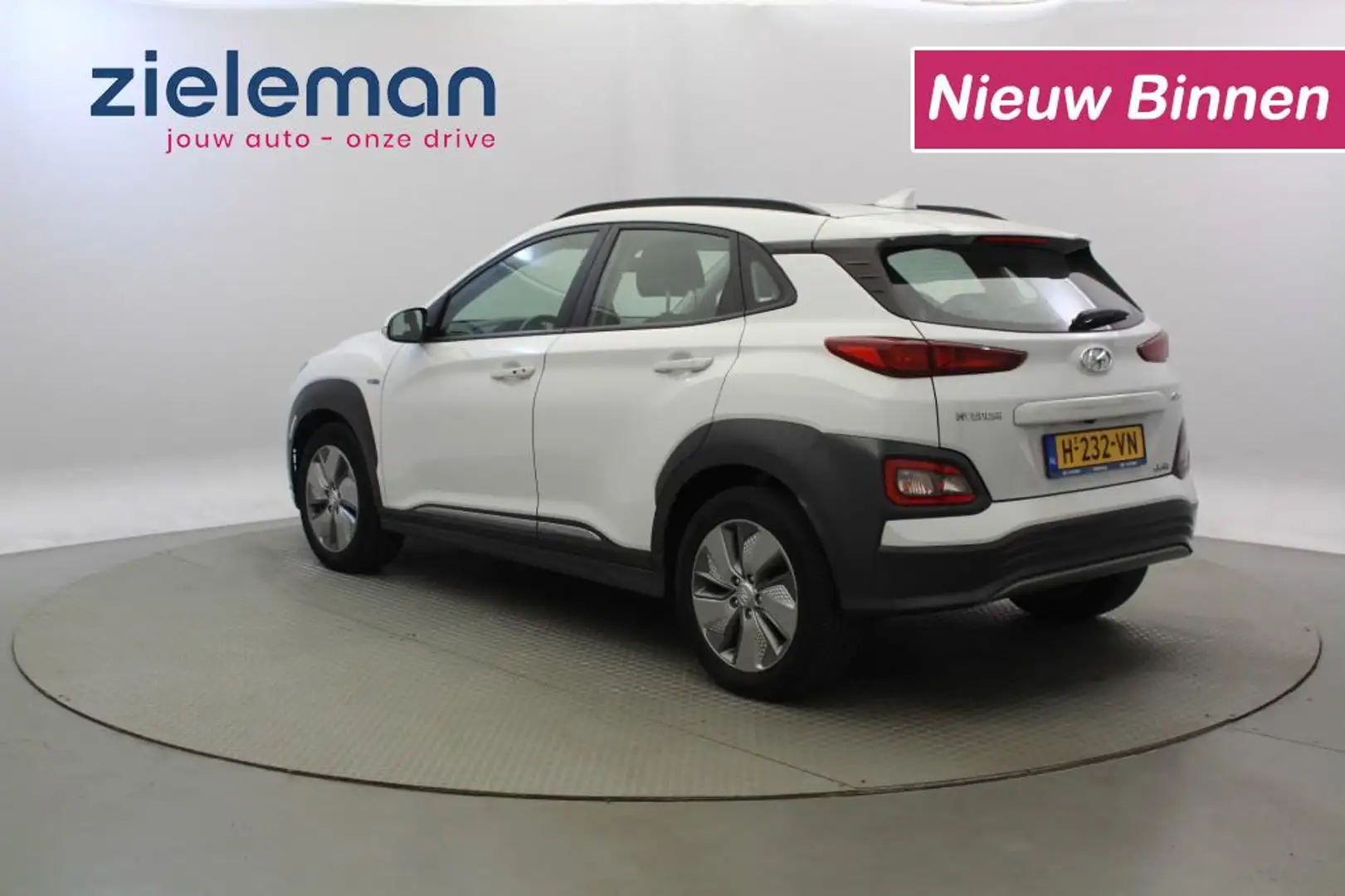 Hyundai KONA Comfort 64 kWh - Carplay, Camera, Cruise Wit - 2