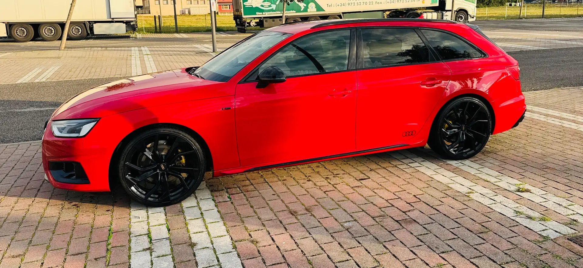 Audi A4 A4 V 2020 Avant Roşu - 1