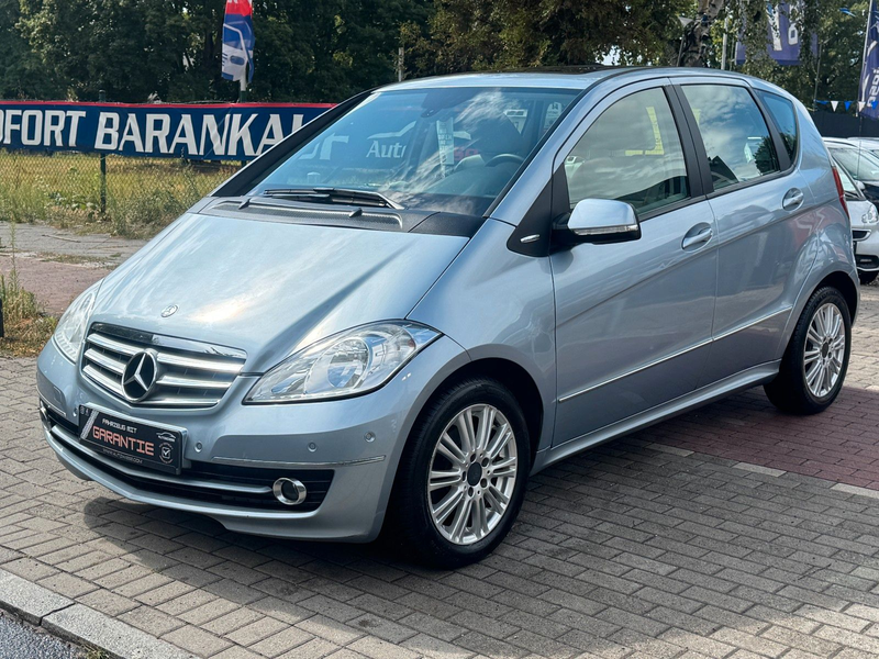 Mercedes-Benz A 200 ELEGANCE*LEDER*PANORAMA*SHZ*VOLL! — photo 7