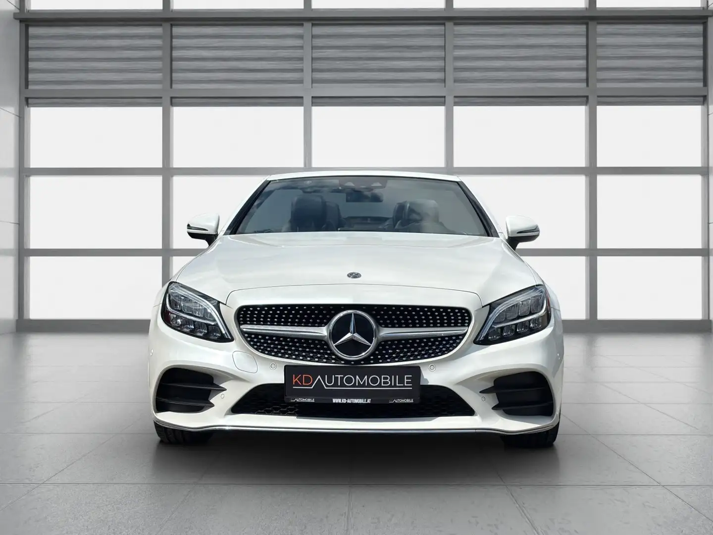 Mercedes-Benz C 200 Cabrio, AMG-Line ! Weiß - 2