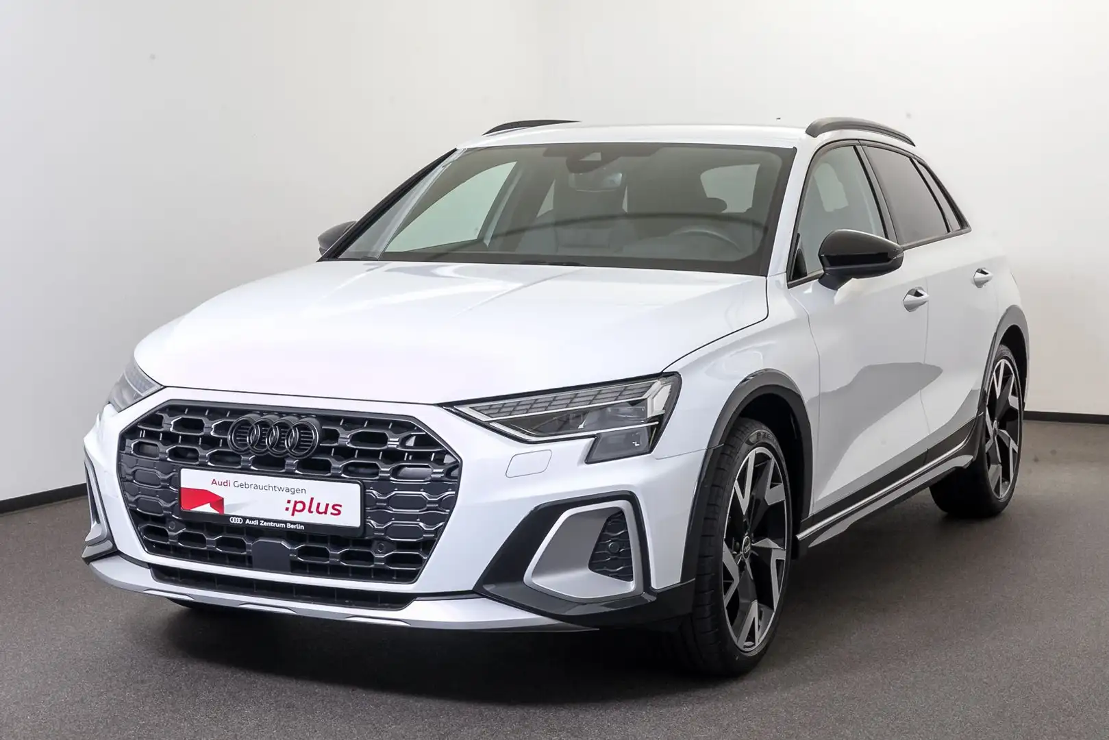 Audi A3 35 TDI S tr. LEDER RFK HUD SONOS Weiß - 2