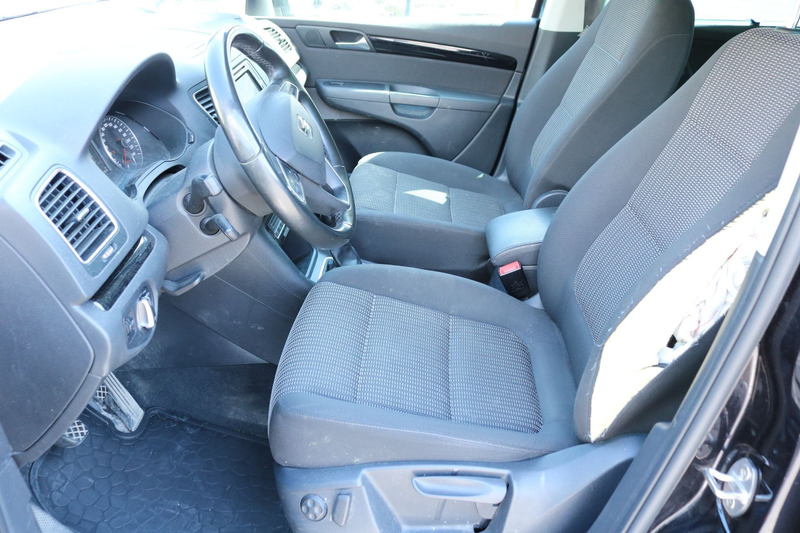 SEAT Alhambra Executive 2,0 TDI 127g — photo 15