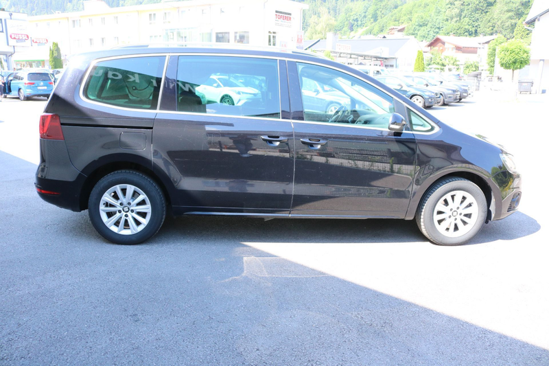 SEAT Alhambra Executive 2,0 TDI 127g — photo 3