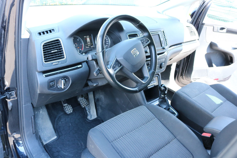 SEAT Alhambra Executive 2,0 TDI 127g — photo 14