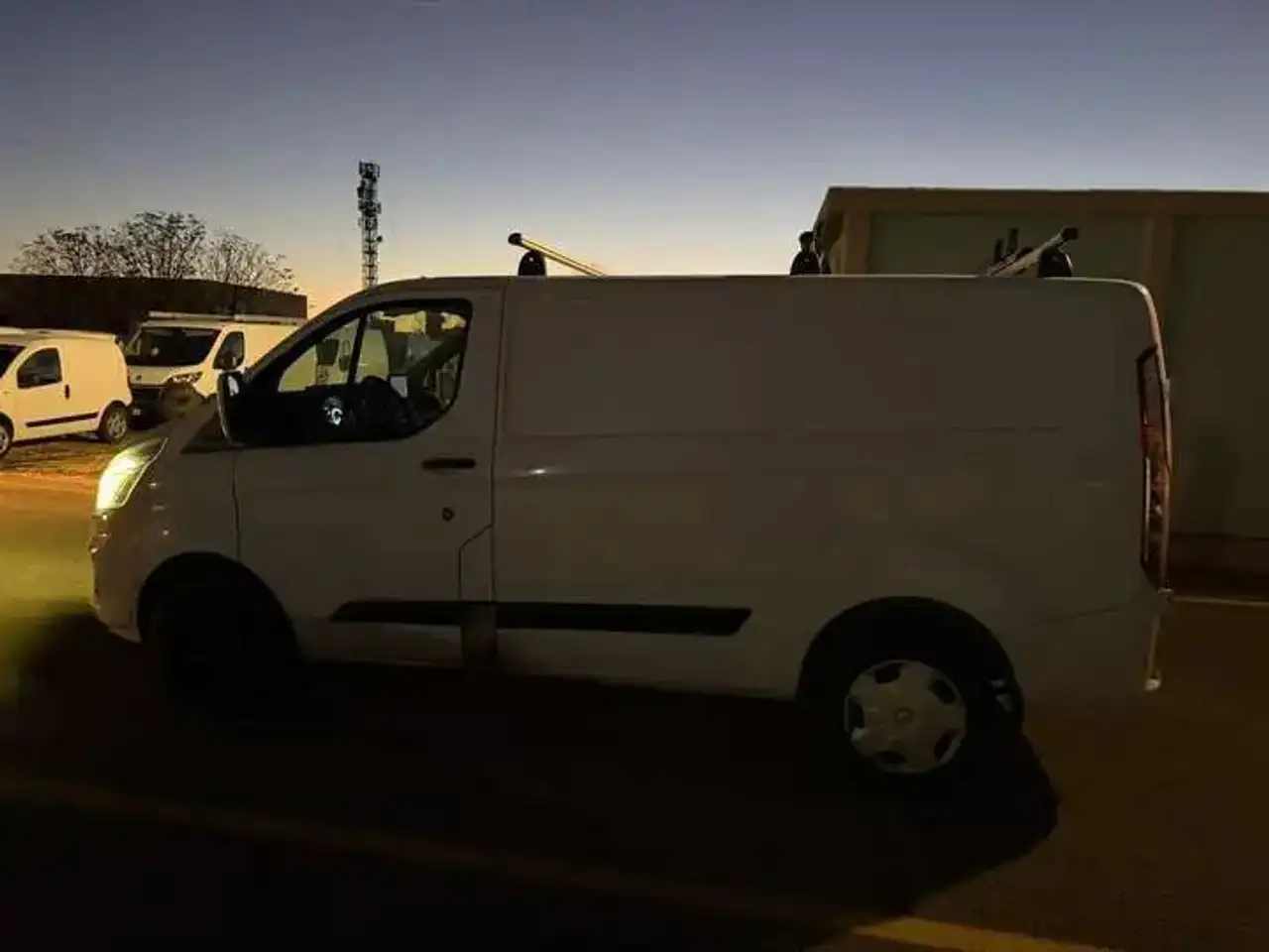 2019 Ford Transit Custom 280 AUTOMATICO L1H1 2.0 ECOBLUE 130 CV FZ192SG, photograph 3