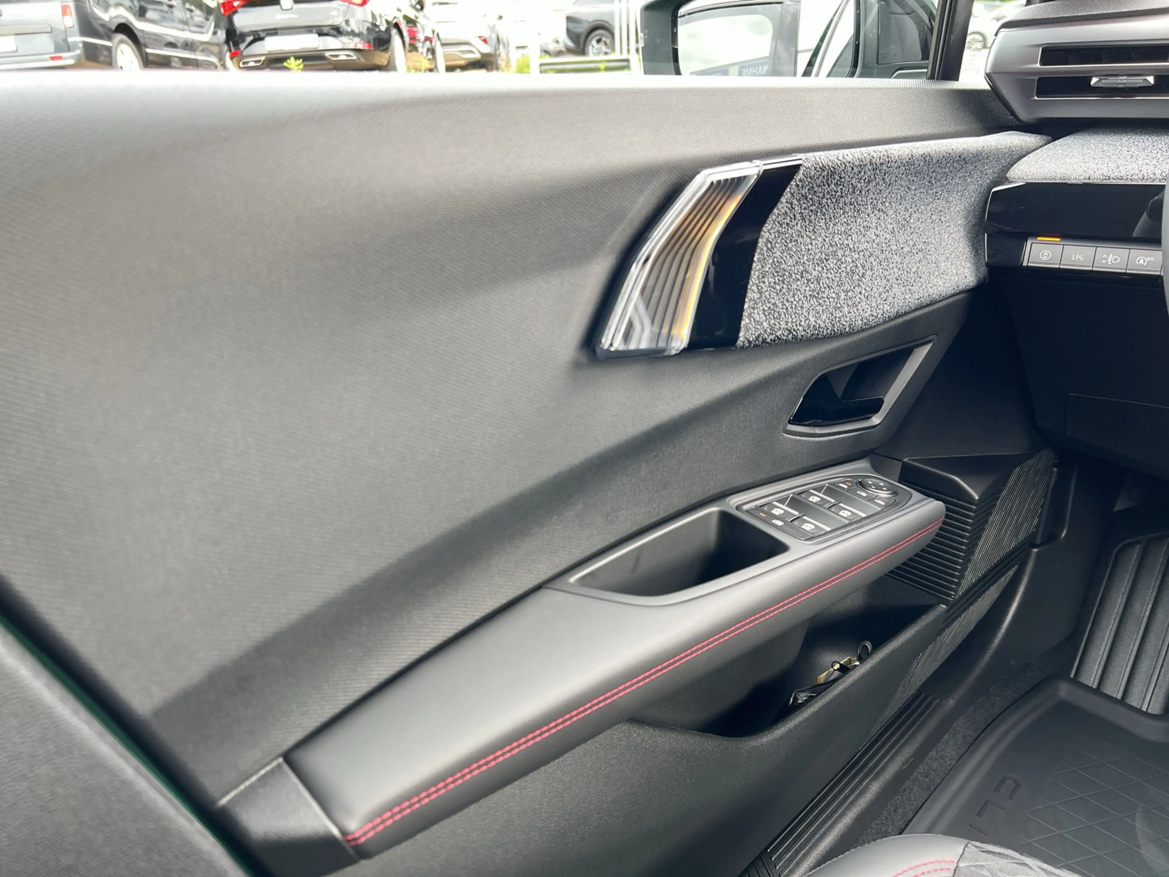 Renault Clio LPG 120 EDC Techno Google-builtIn+SHZ — photo 13