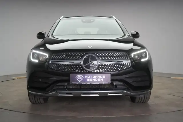 Mercedes-Benz GLC view 2