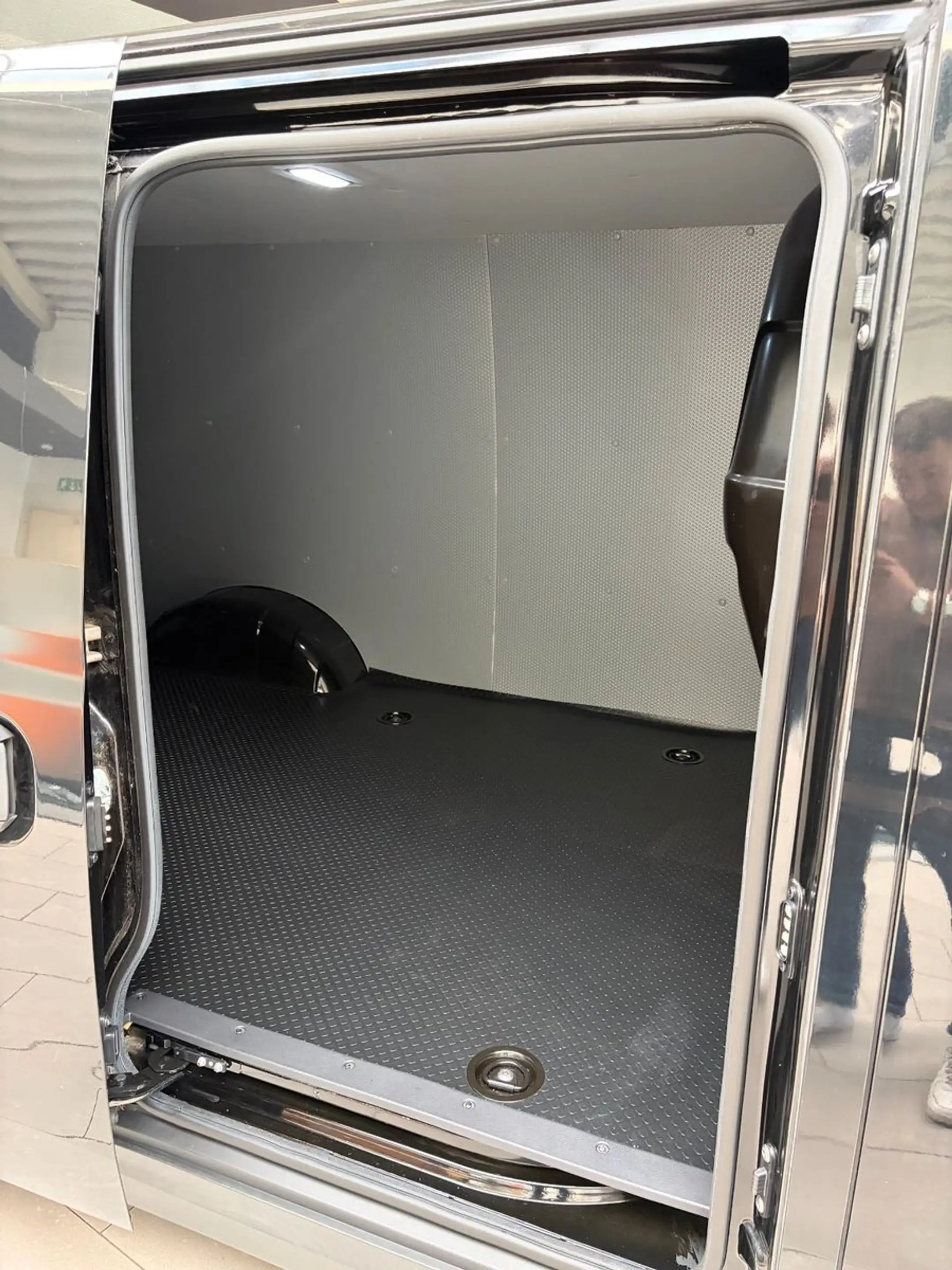 Maxus eDeliver 3 Kasten L1H1/KAMERA/SHZ/PDC — photo 12