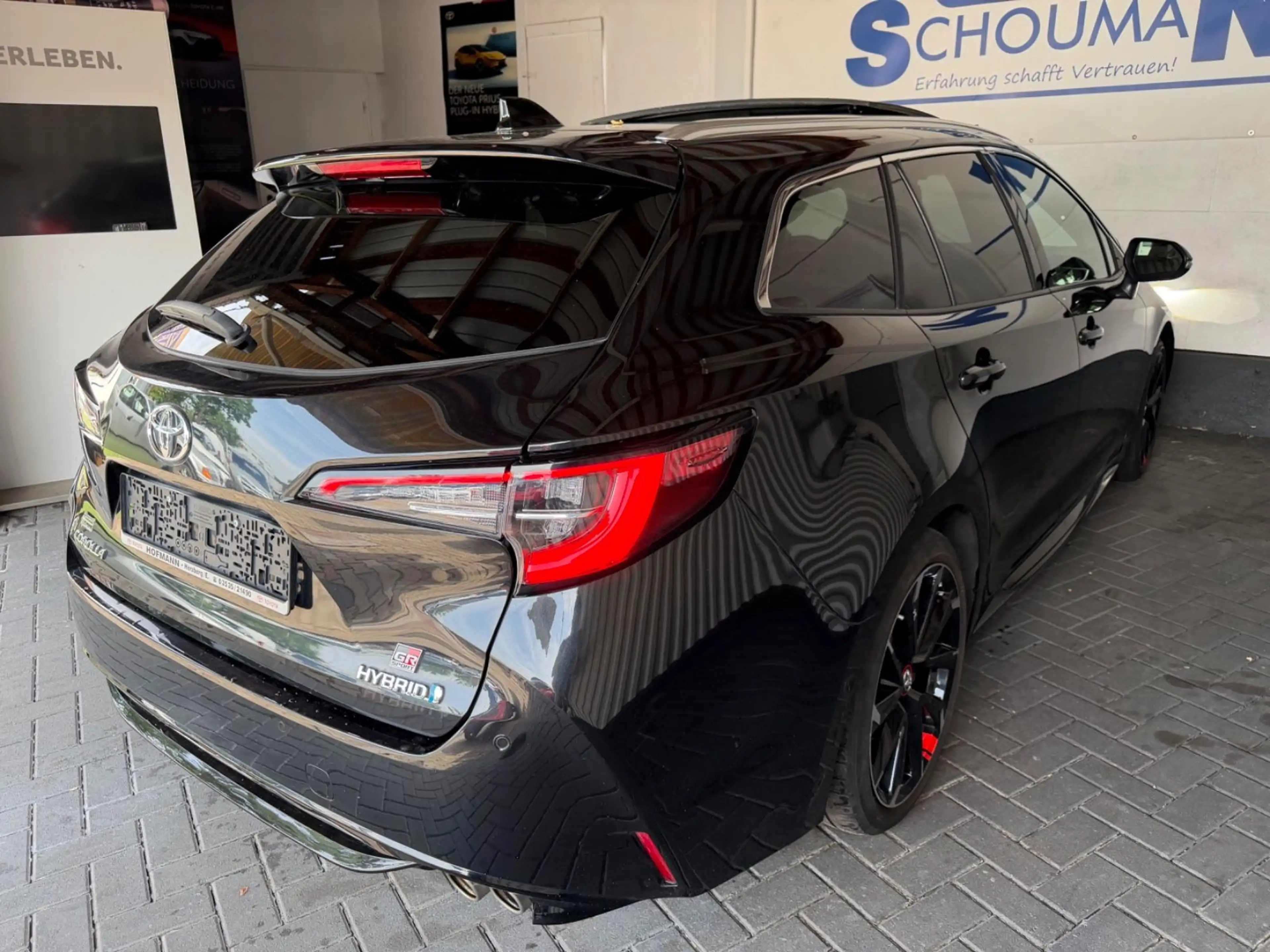 Toyota Corolla Touring Sports Hybrid GR Sport Black Edi — photo 7