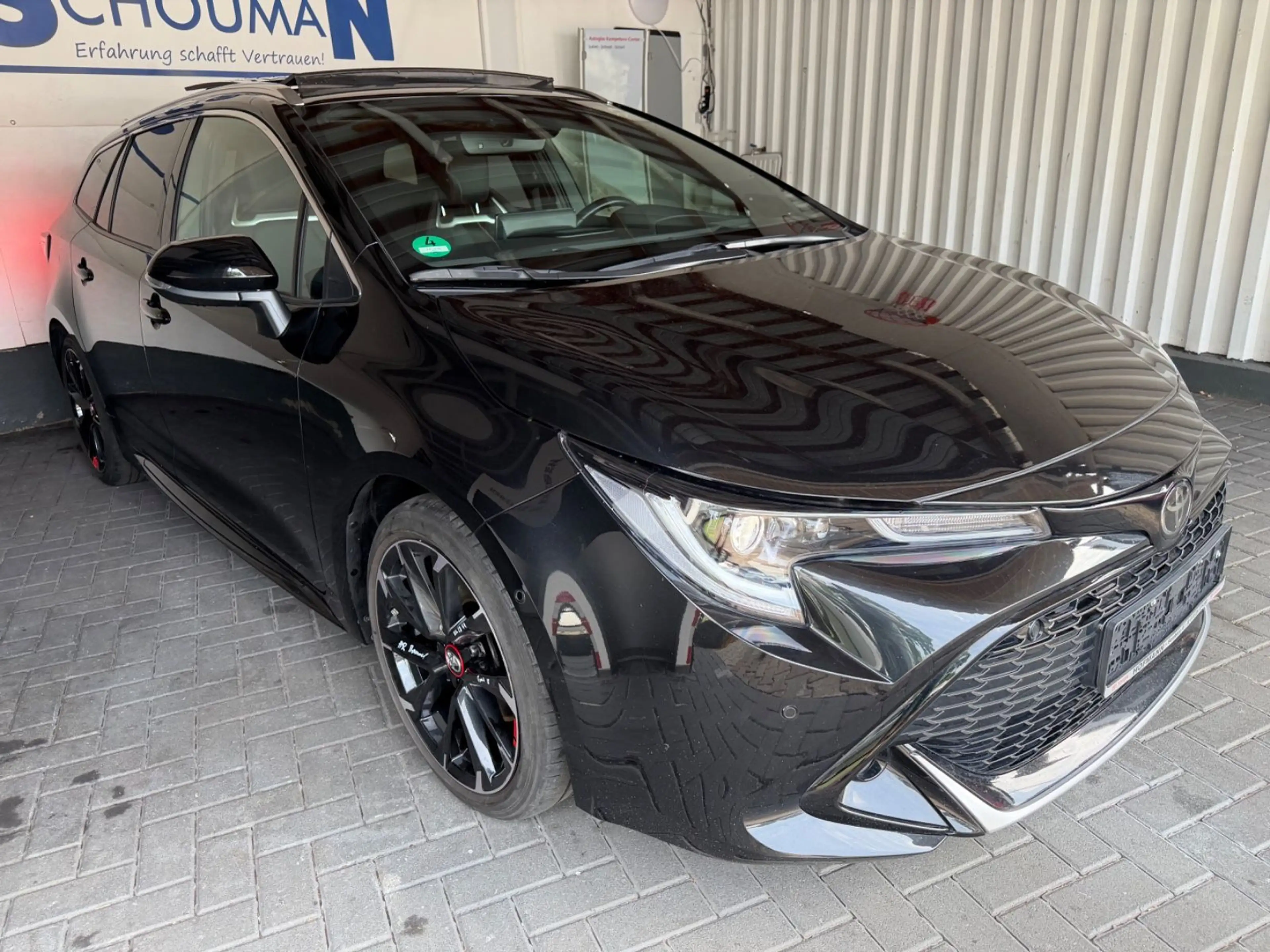 Toyota Corolla Touring Sports Hybrid GR Sport Black Edi