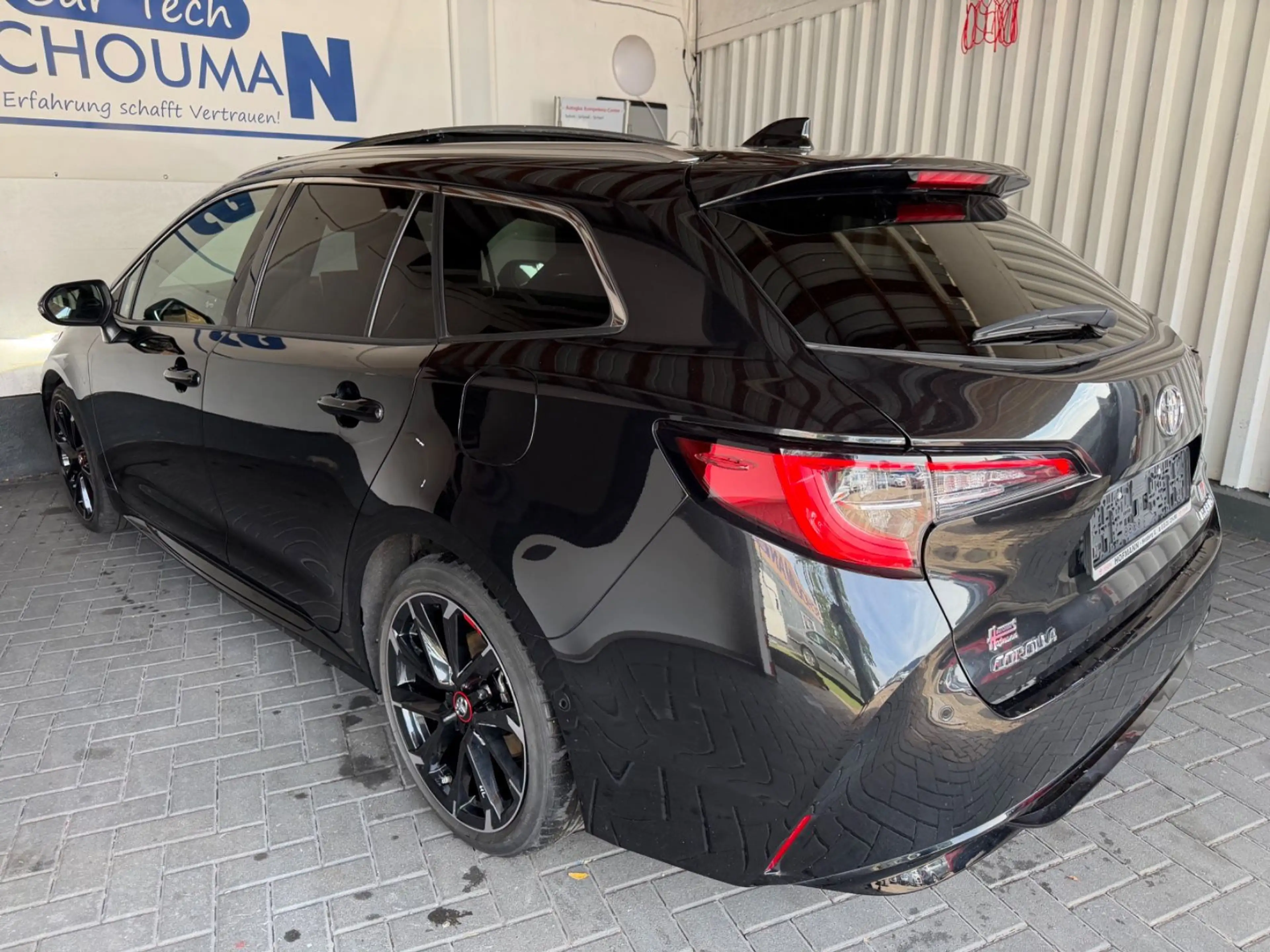 Toyota Corolla Touring Sports Hybrid GR Sport Black Edi — photo 10