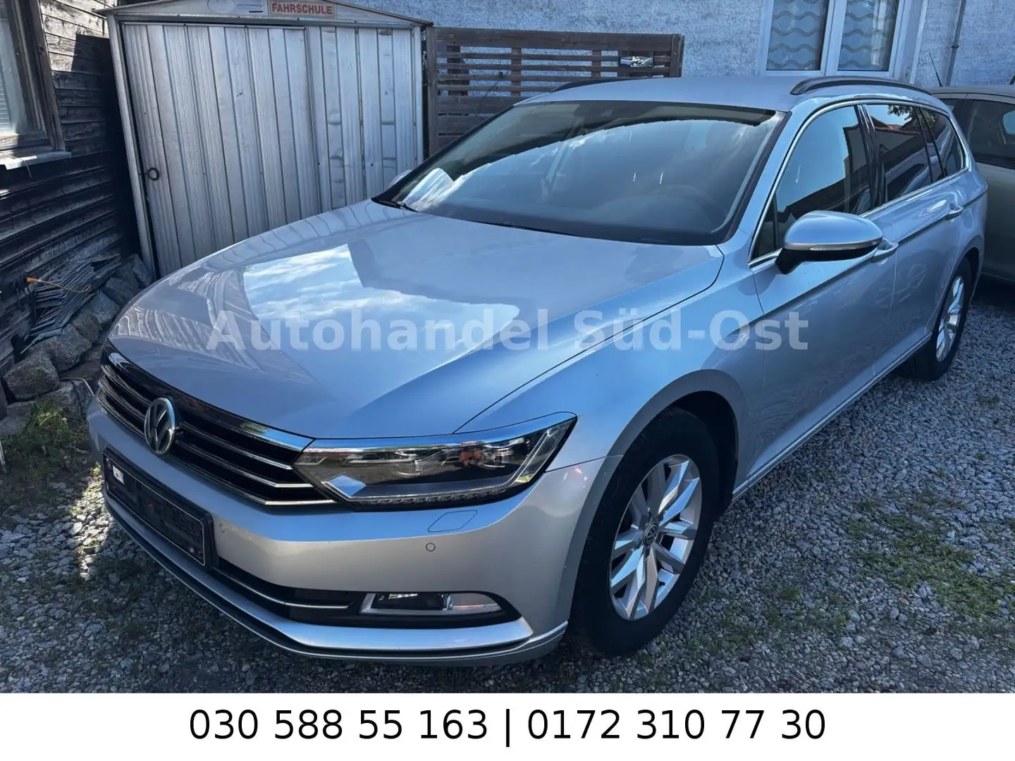 Volkswagen Passat Variant Autom. LED AHK Navi  Multi  ACC Plateado - 1