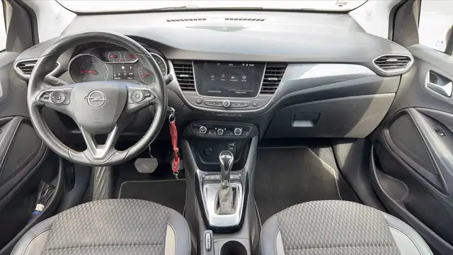 Opel Crossland X view 11