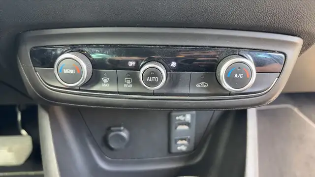 Opel Crossland X view 13