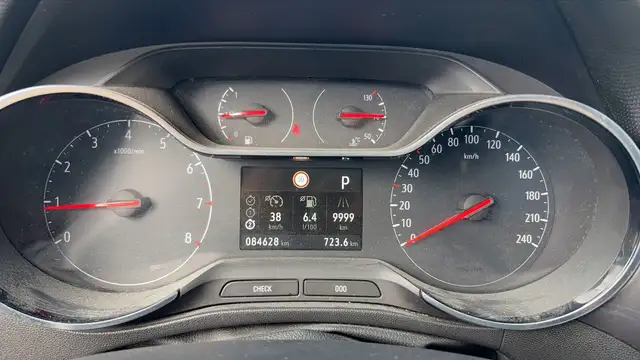 Opel Crossland X view 12