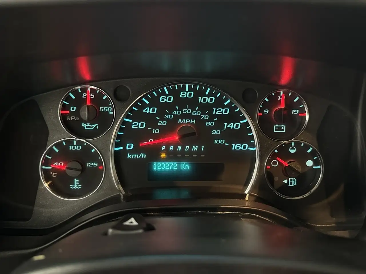 GMC Savana снимка GMC Savana