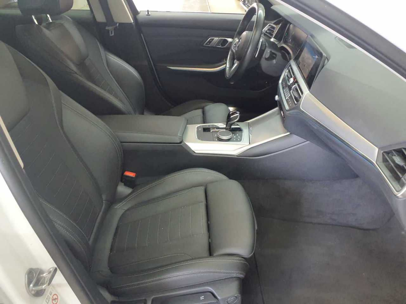 BMW 330 330e Touring xDrive Aut. Sport Line AHK — photo 13