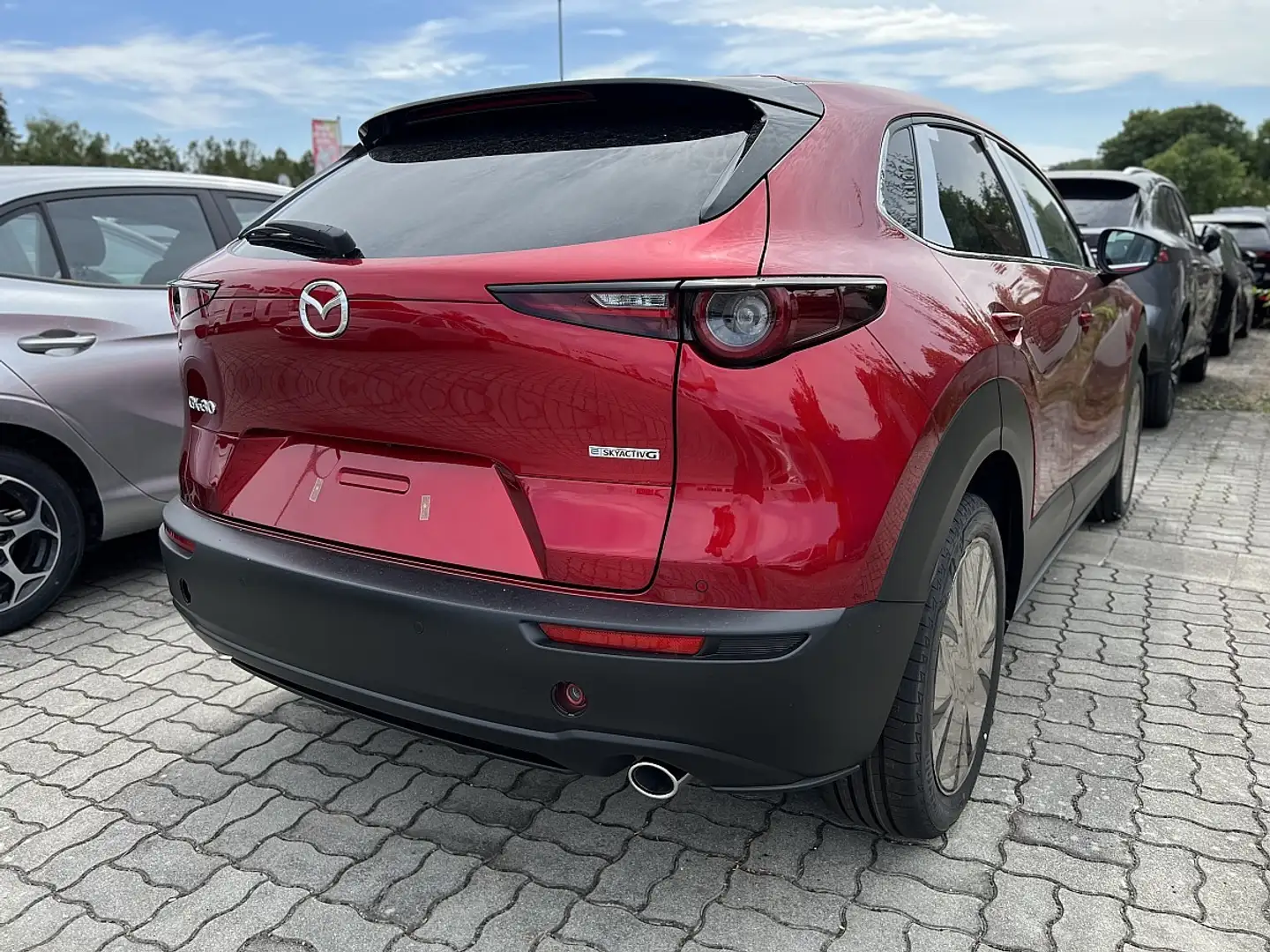 Mazda CX-30 e-Skyactive G140 Homura Rojo - 2