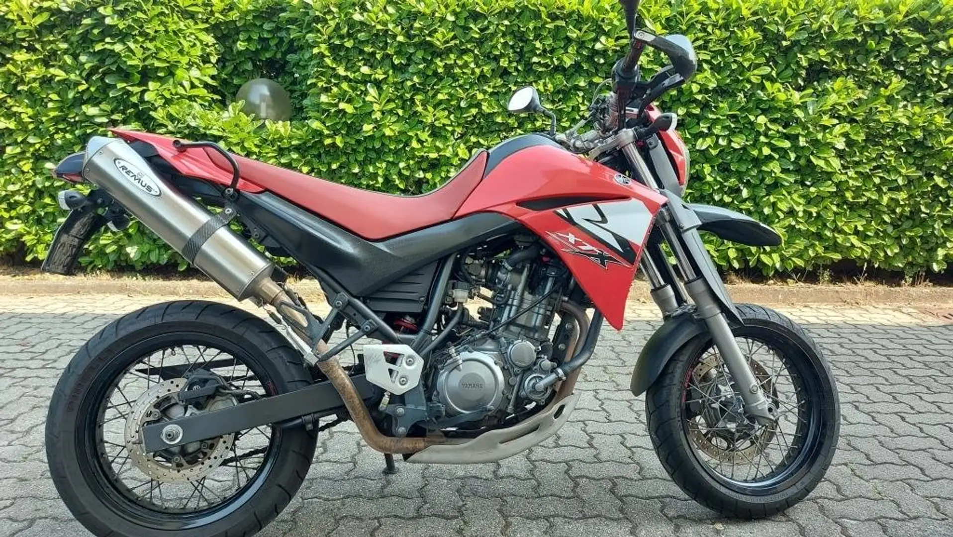 Yamaha XT 660 Rojo - 1