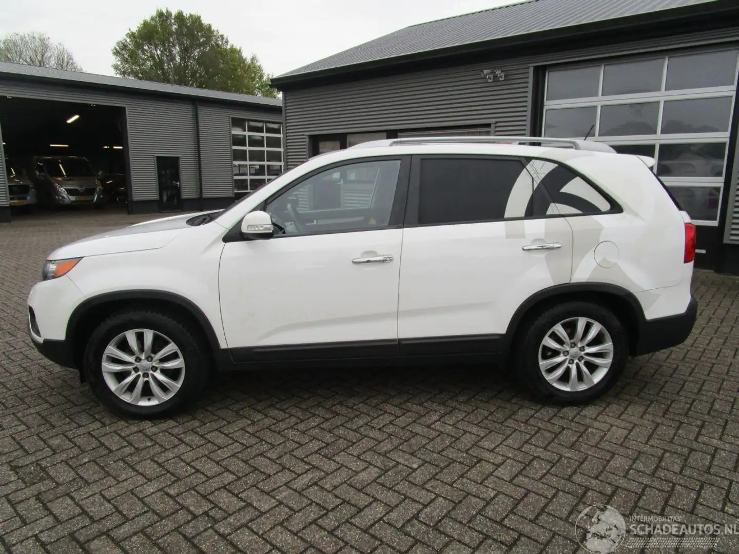 Kia Sorento 2.2 CRDI VAN 4WD X-CLUSIVE Білий - 2