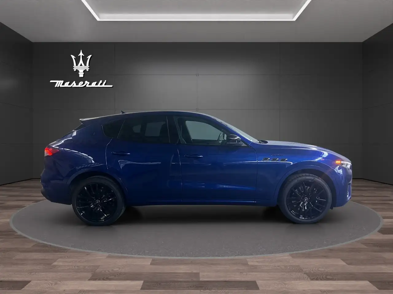 Maserati Levante 2025 — фото 8