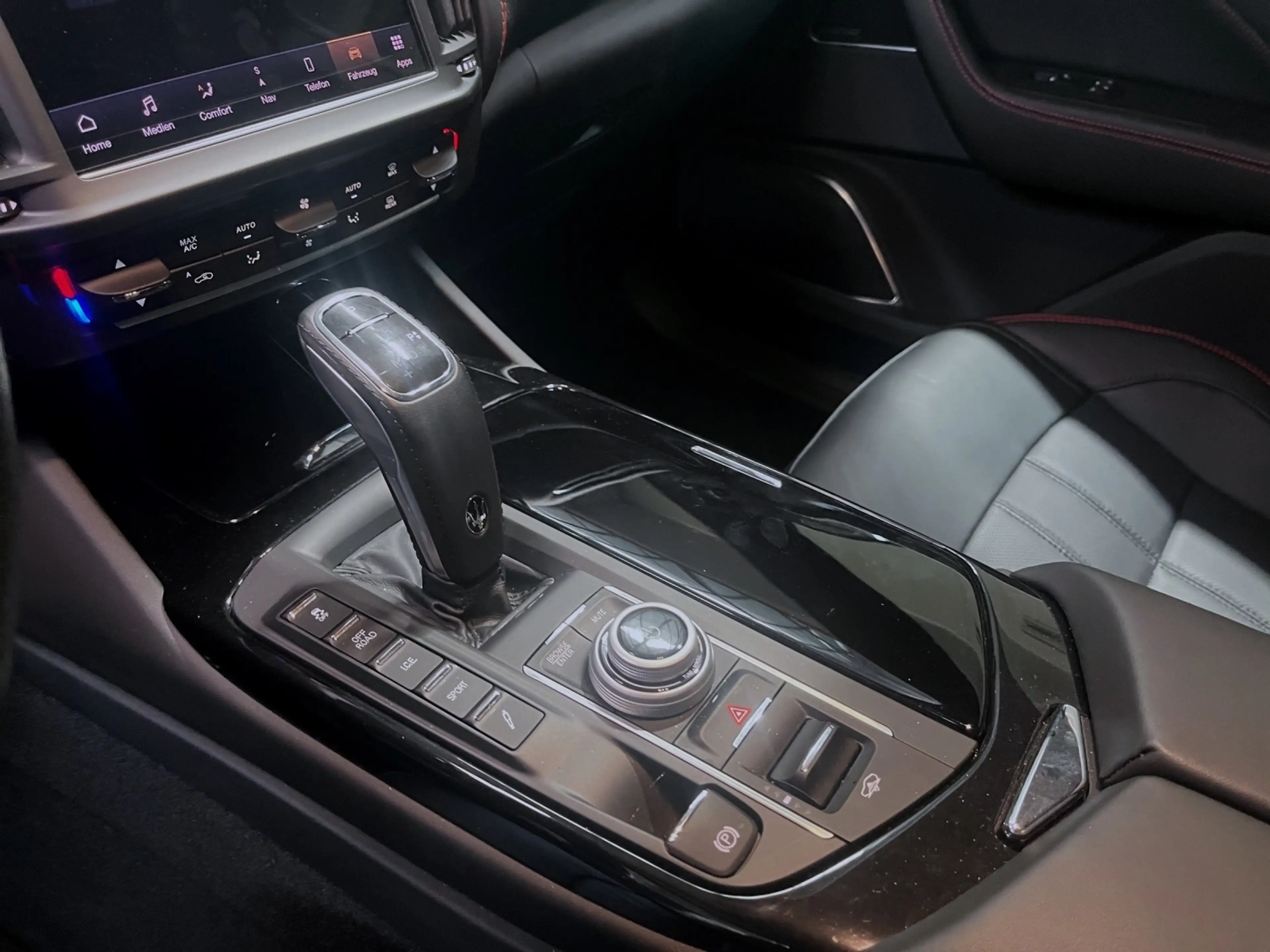 Maserati Levante Modena Ultima*Final Edition* — photo 13