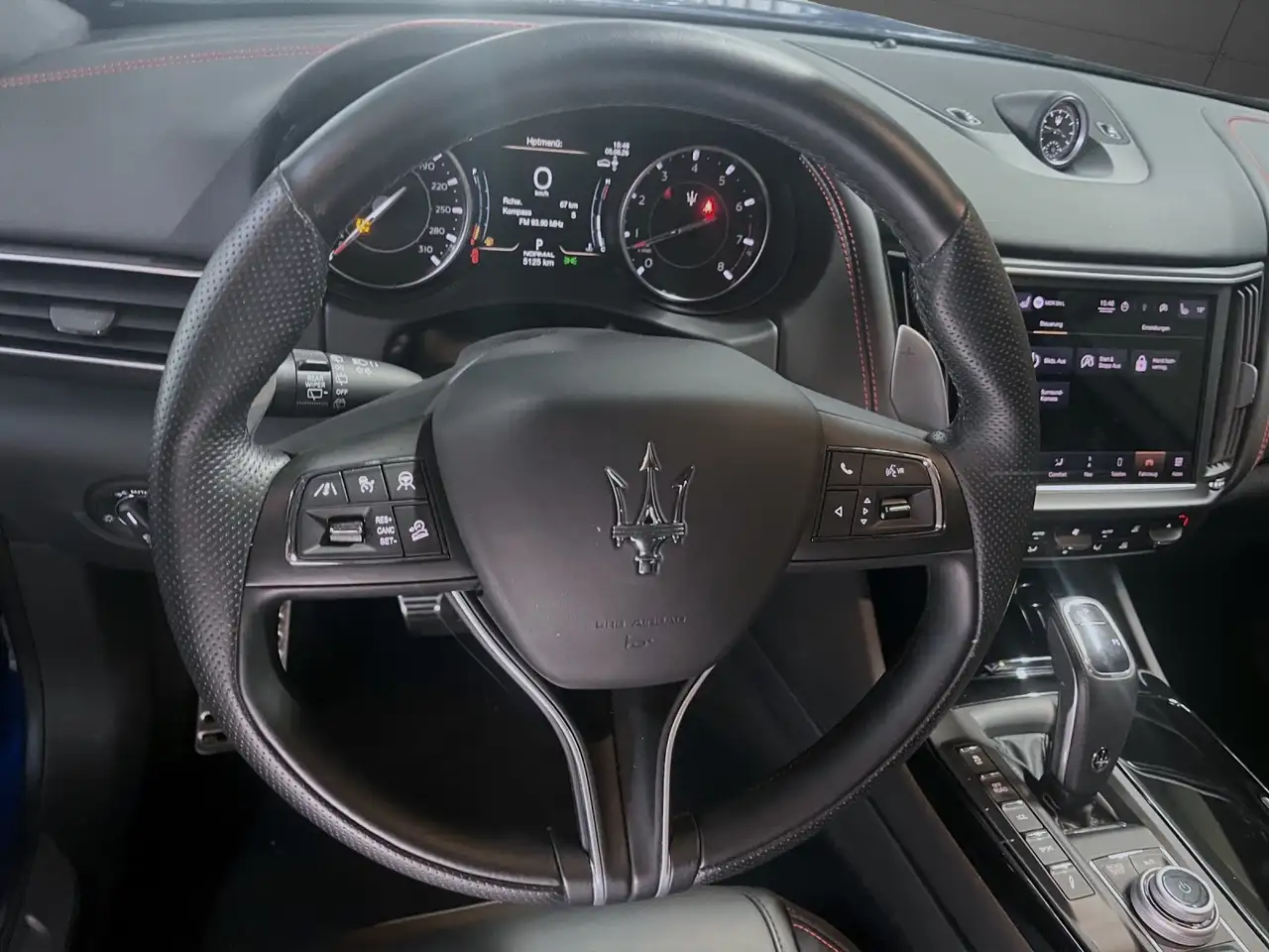 Maserati Levante 2025 — фото 11