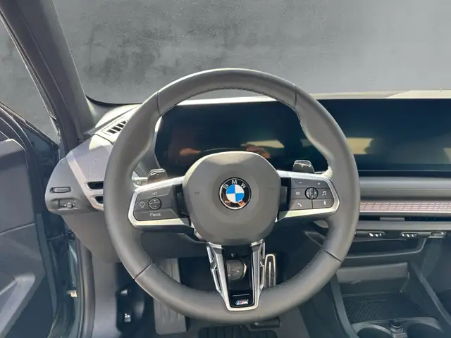 BMW 1 Series view 10