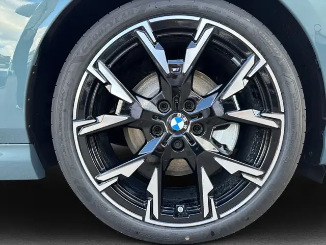 BMW 1 Series view 7