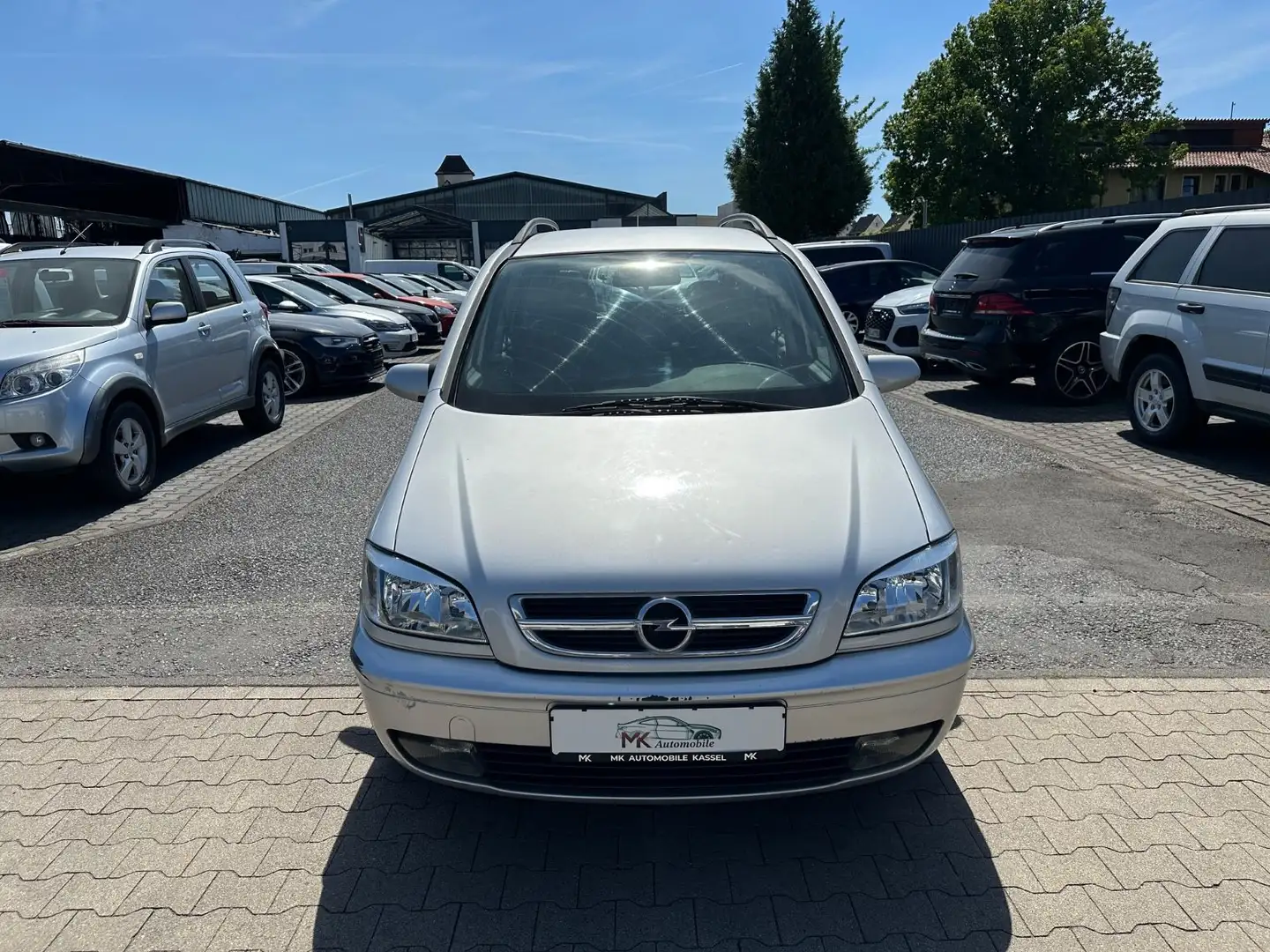 Opel Zafira A 1.8 Elegance Klimaaut/ 7 Sitzer/ 2.Hand Plateado - 2
