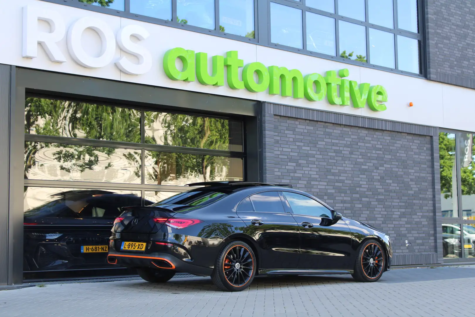 Mercedes-Benz CLA 200 Business Solution AMG | PANO | MEMORY | SFEER | CA Negro - 2