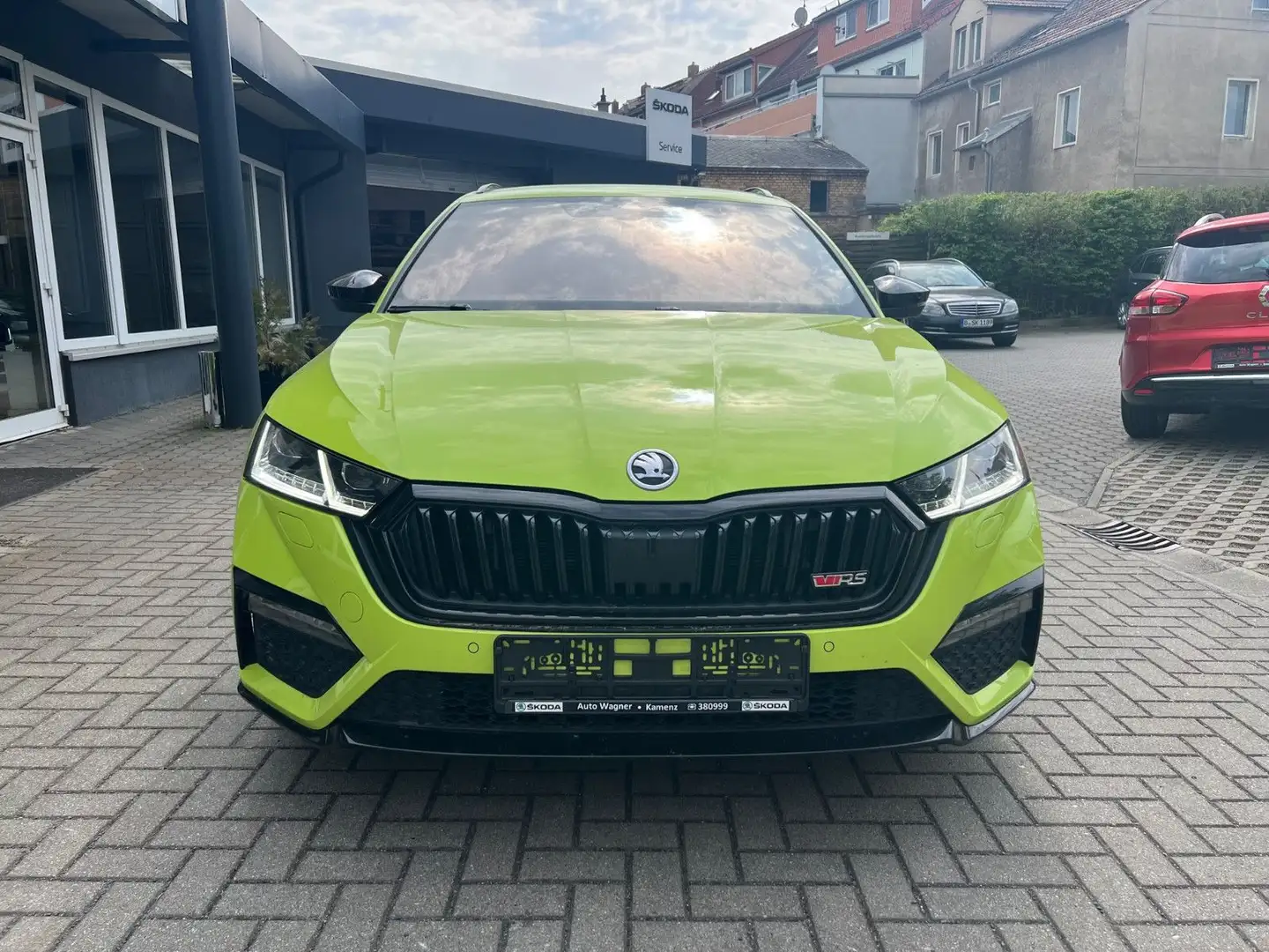 Skoda Octavia Combi RS 2.0TSI *KAM NAV ACC beh.WSS LAN Grün - 2