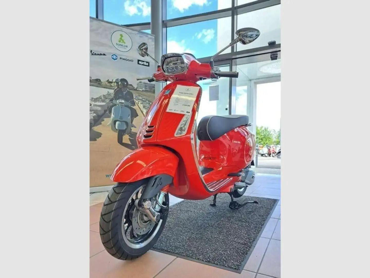 Vespa Sprint Bianco - 1