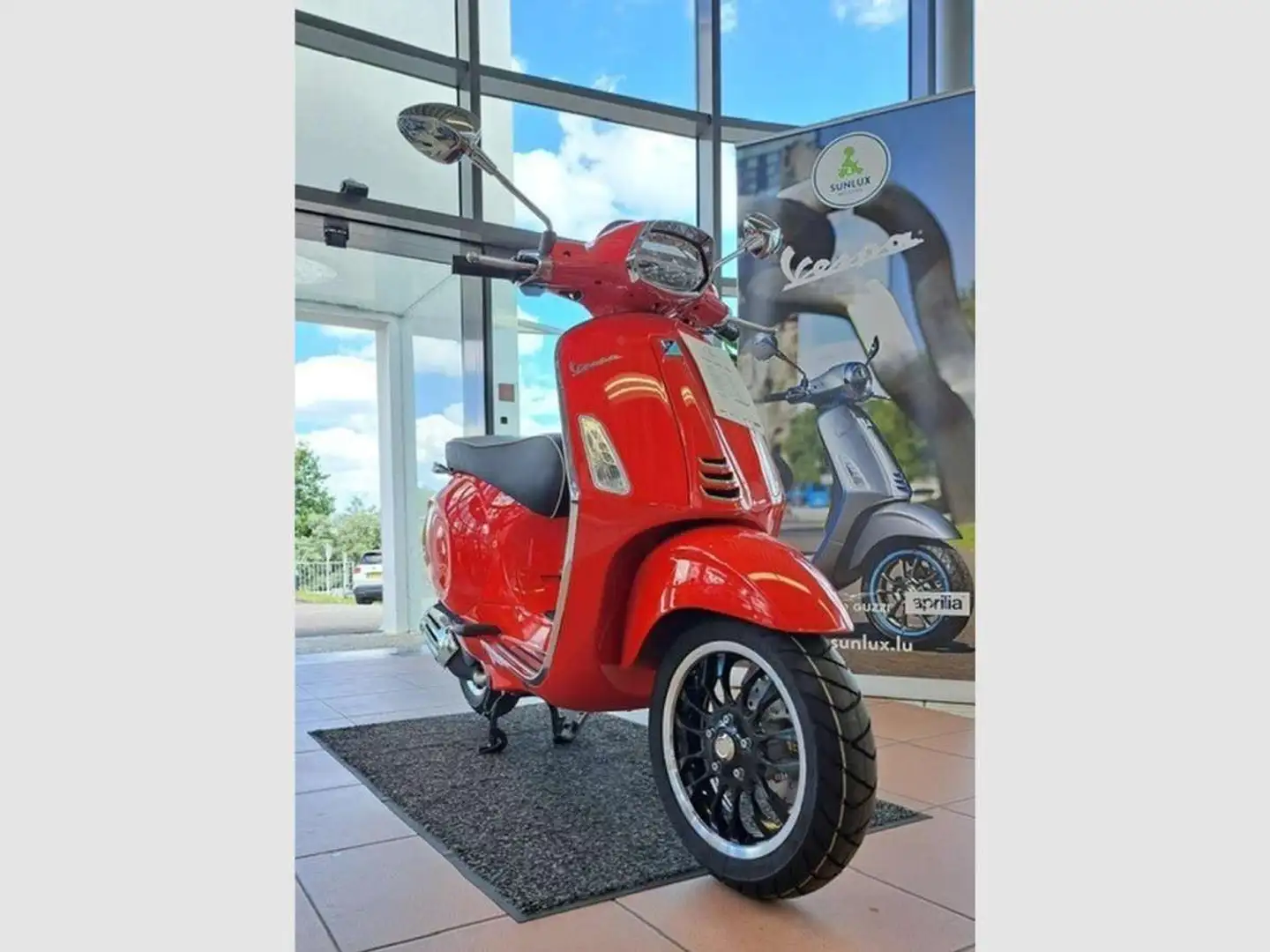 Vespa Sprint Bianco - 2