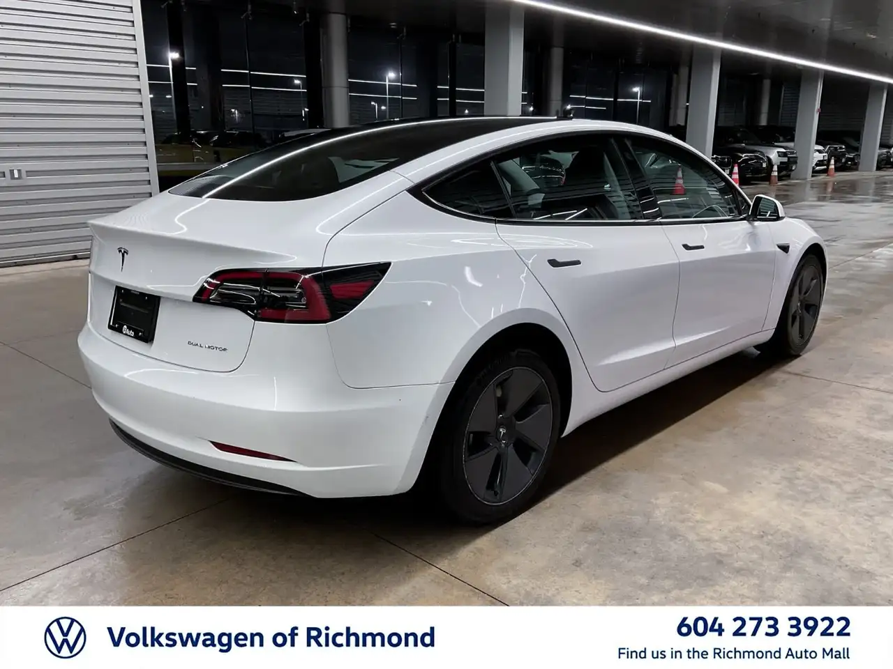 Tesla Model 3 fotografie Tesla Model 3