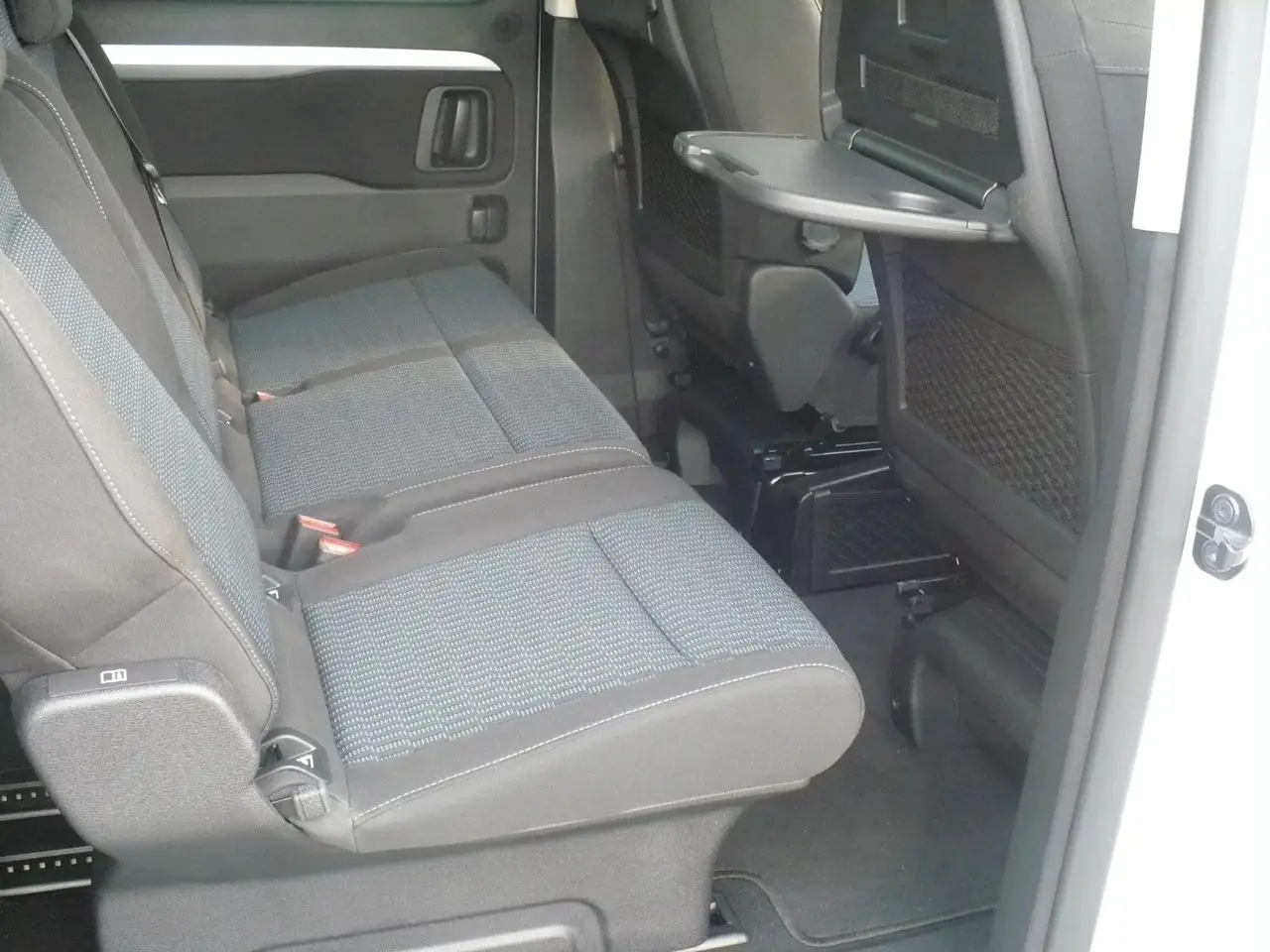 Opel Zafira Life 2.0 Diesel Edition NAVI AHK Kamera 10