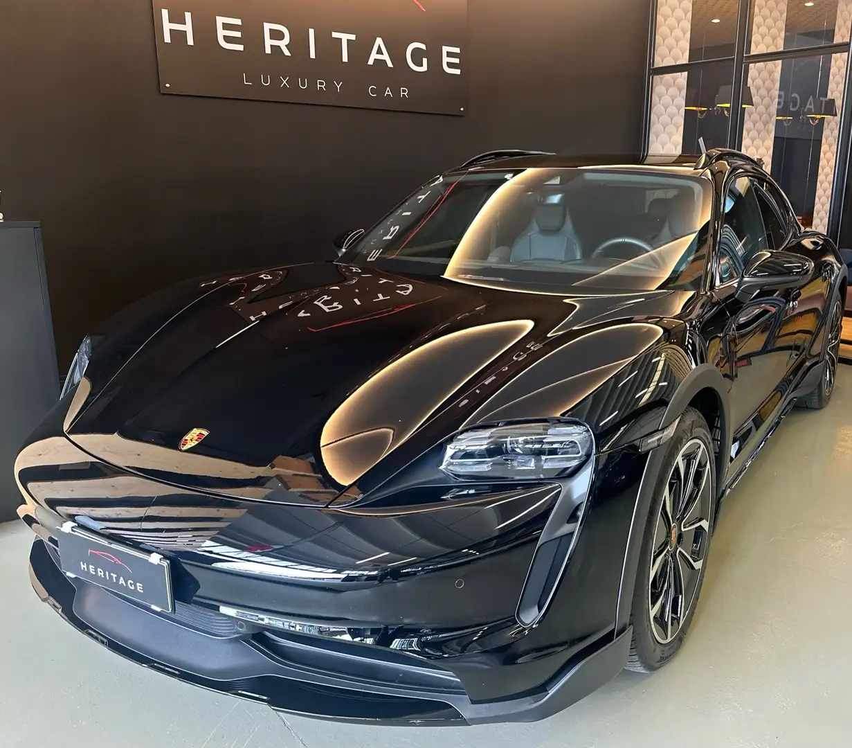 Porsche Taycan Cross Turismo 4 5p. prezzo piu iva subentro leas Nero - 2