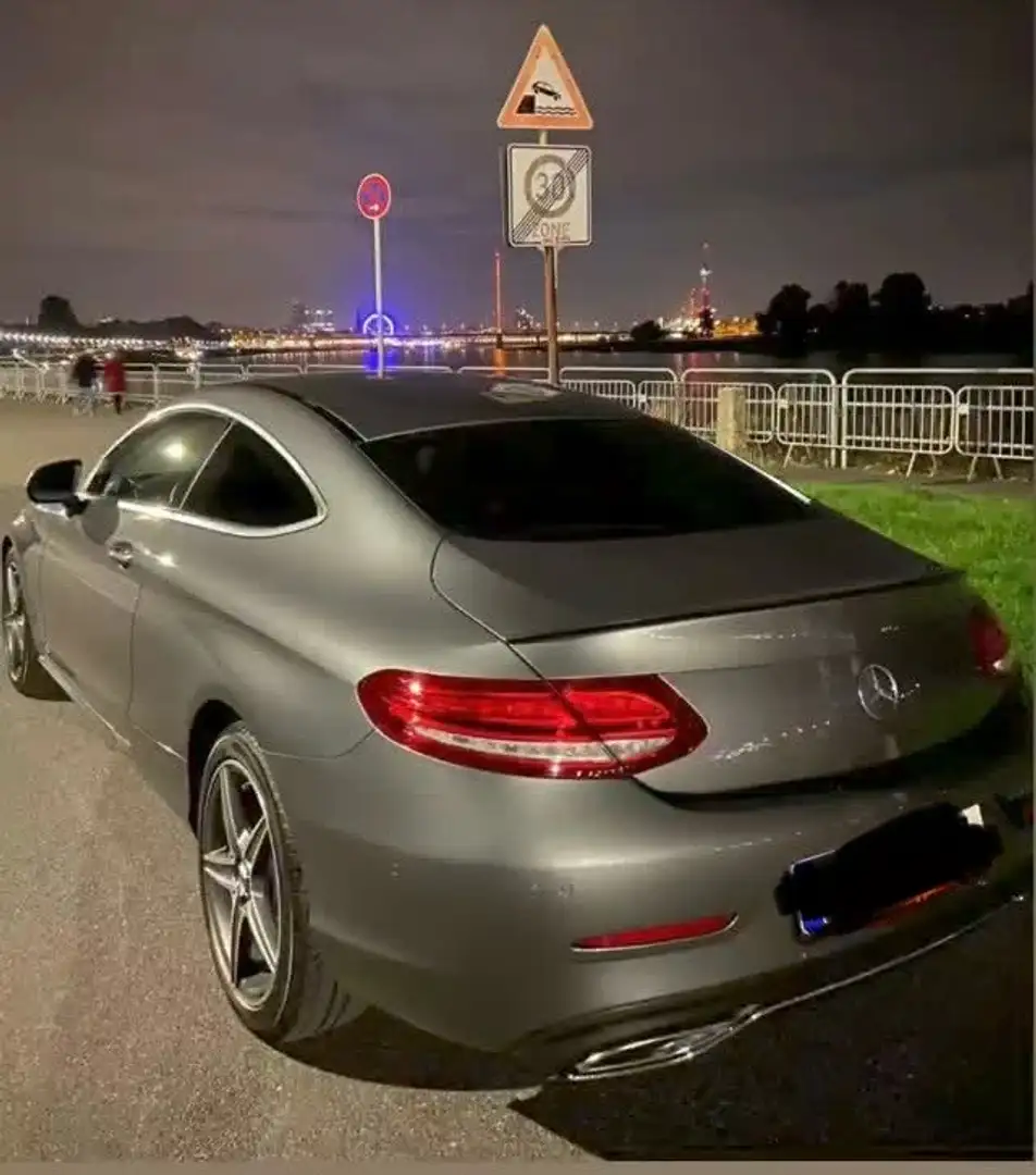 Mercedes-Benz C 200 Grau - 1