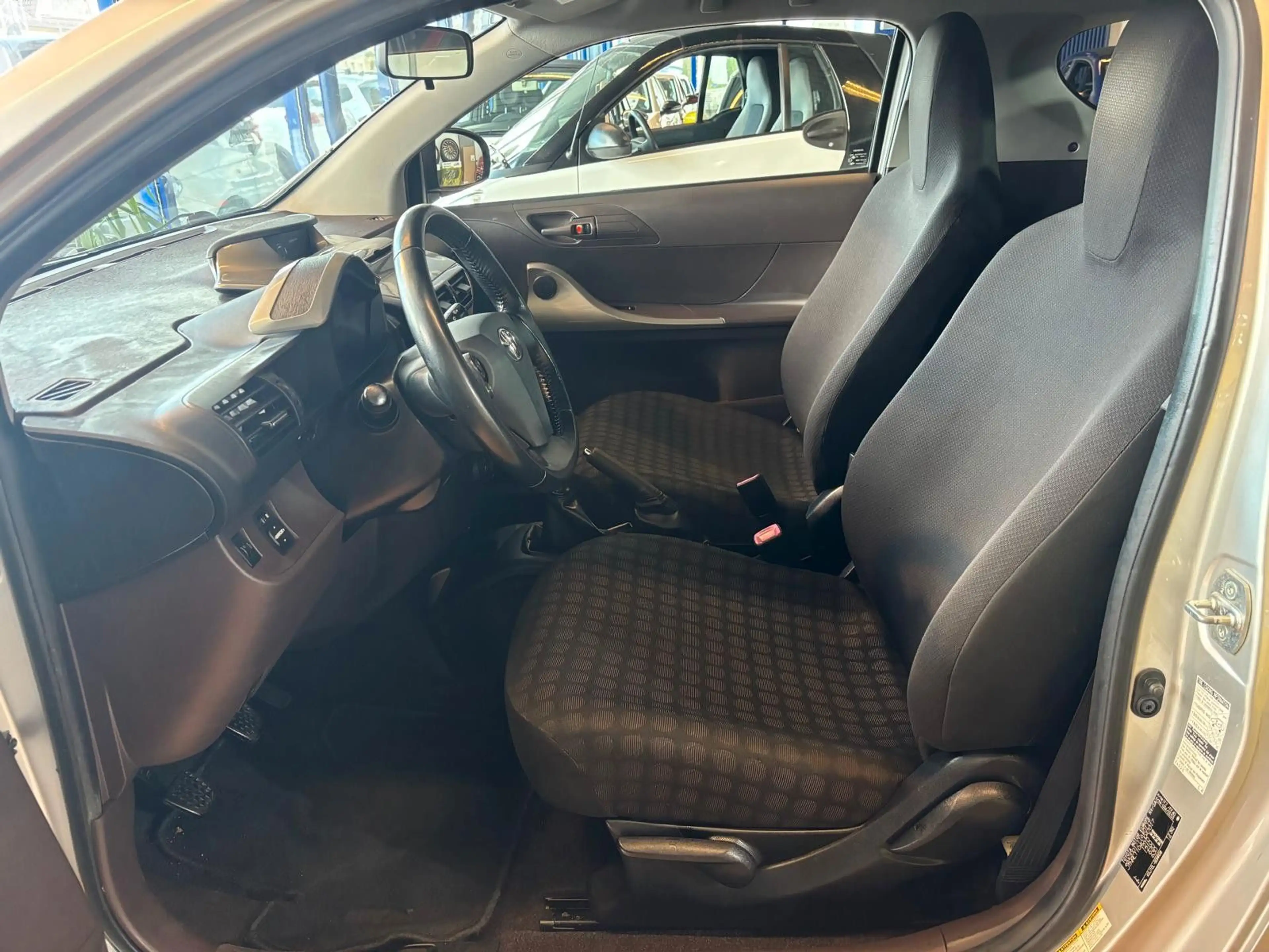 Toyota iQ /71TKM/SH/Klima/Radio — photo 8