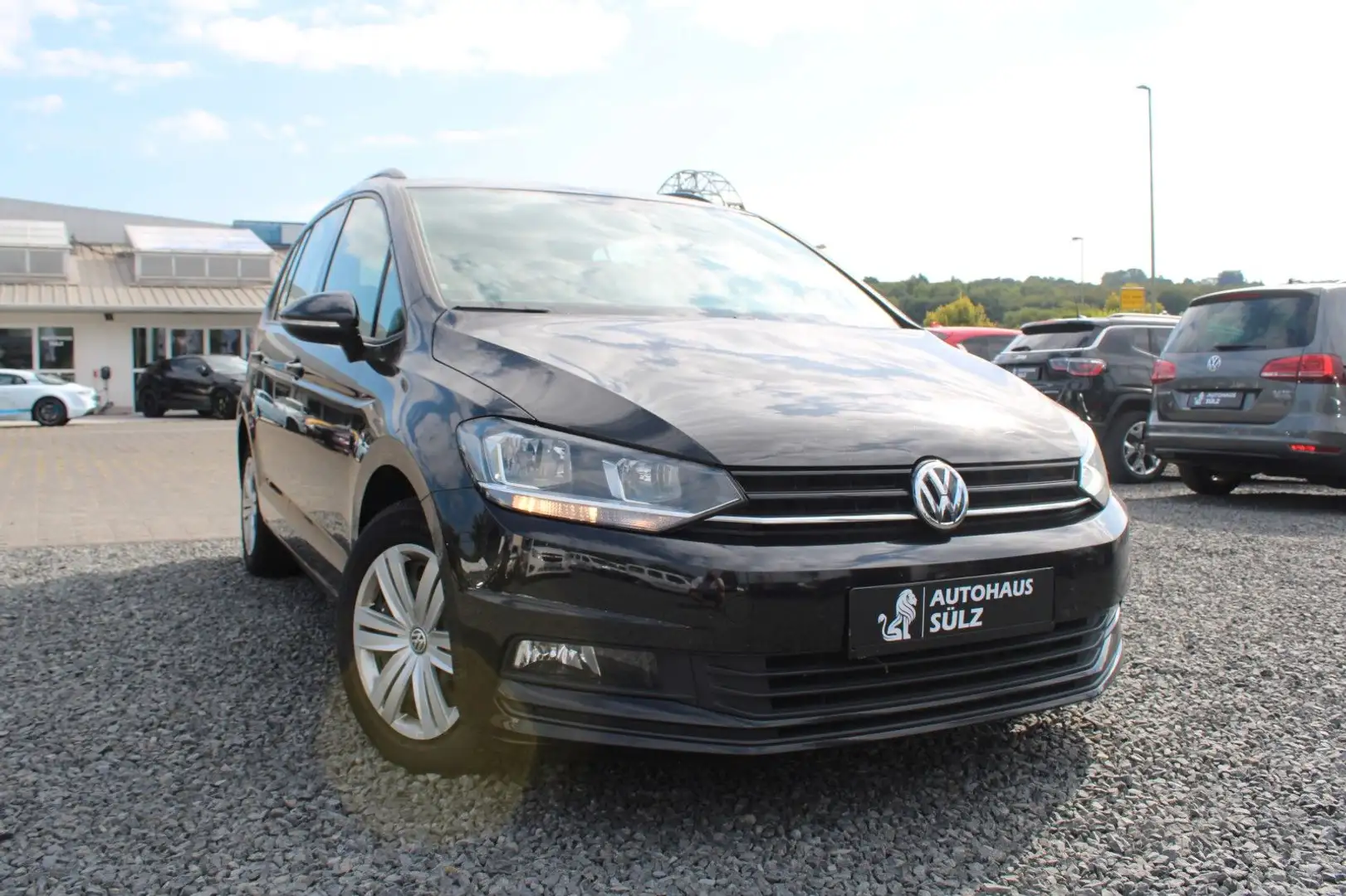 Volkswagen Touran 1.5 TSI/Panorama/Navi/AHK Schwarz - 2