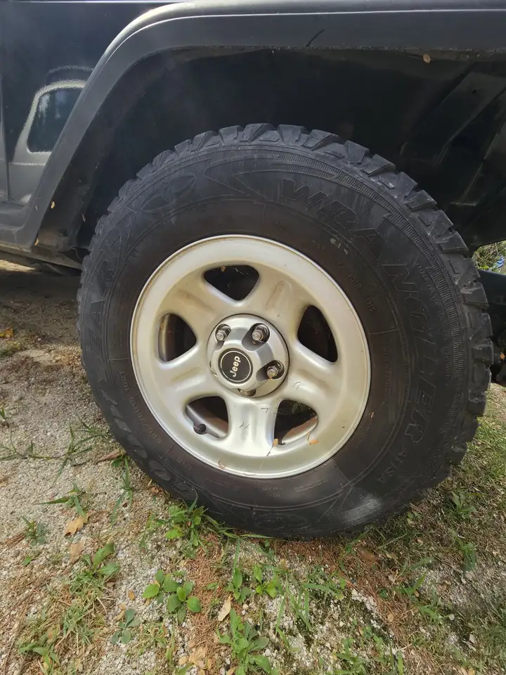 Jeep Wrangler Soft Top 2.5, foto 8