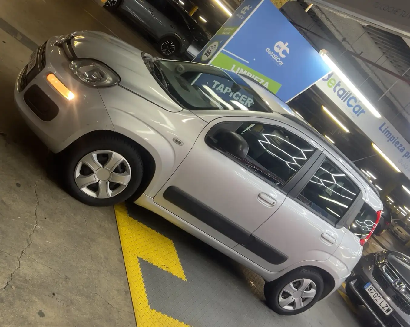 Fiat Panda 1.2 Young Gris - 2