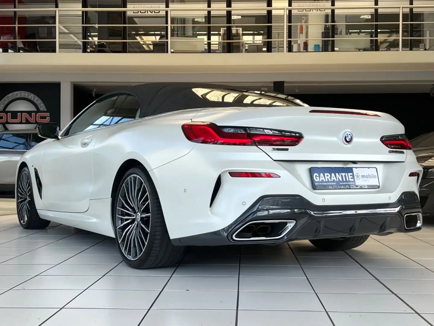BMW M850 i xDrive*Individual*Motor Neu*Top Zustand Weiß - 2