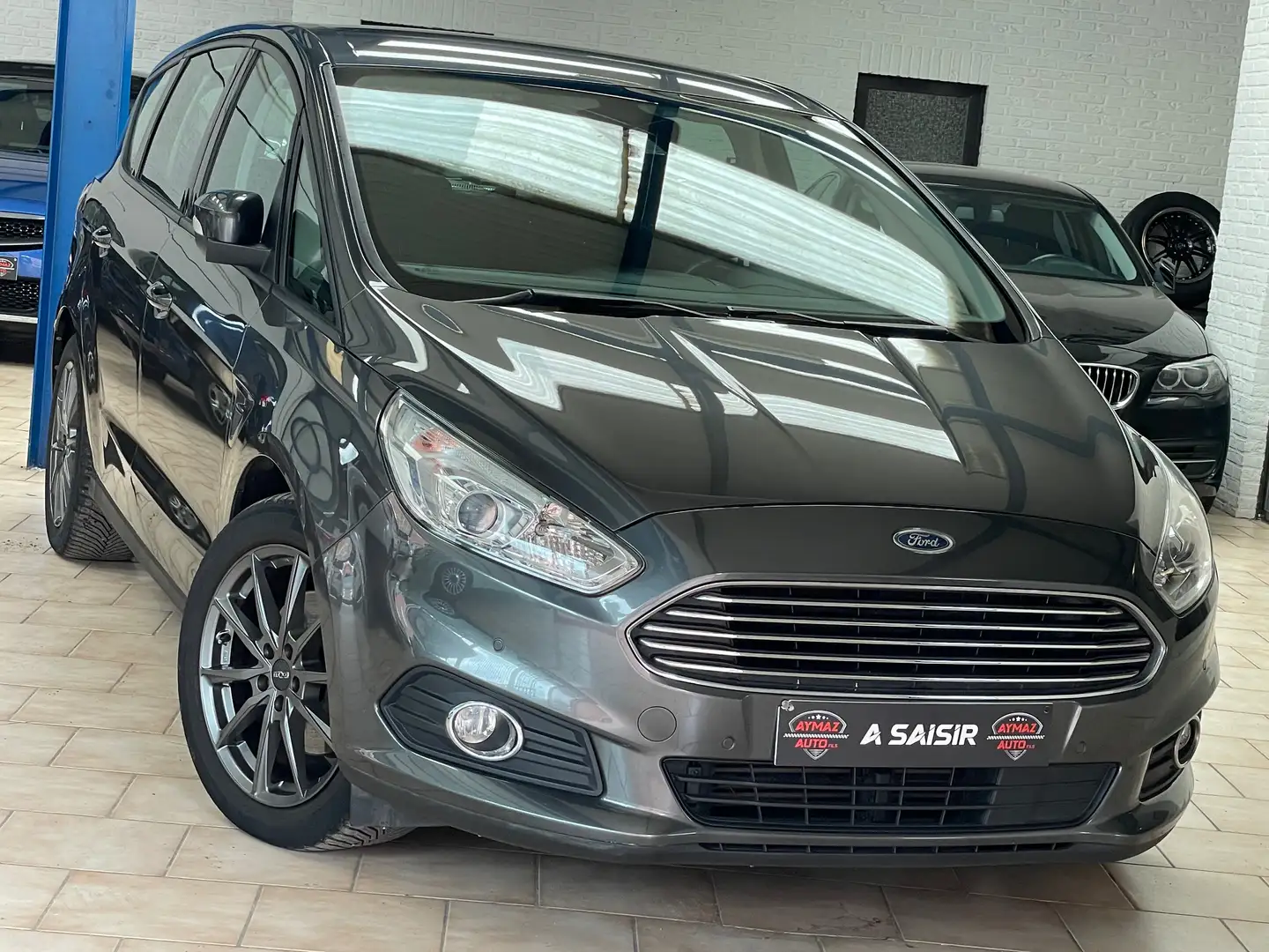 Ford S-Max S-Max 2.0 TDCi *** APPEL CARPLAY / 5 PLACES *** Grijs - 1
