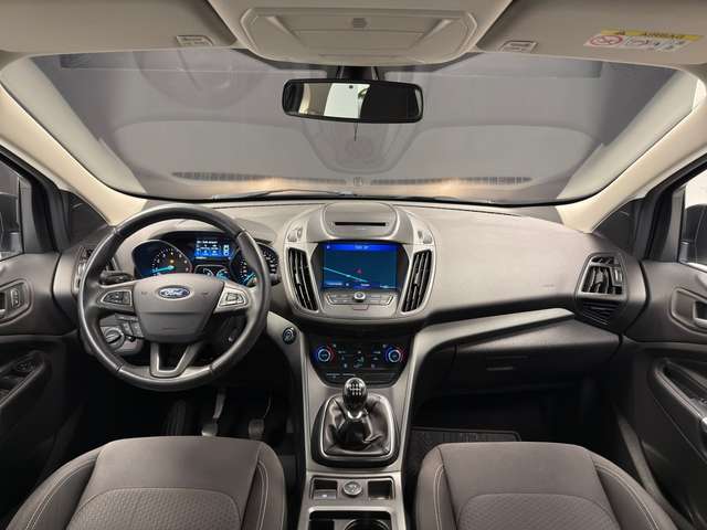Ford Kuga — photo 9