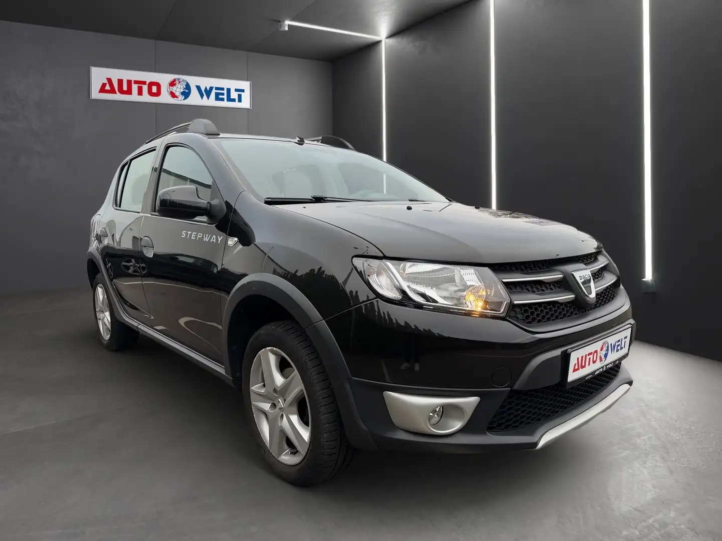 Dacia Sandero II 0.9 TCE Stepway Prestige Navi AHK PDC Schwarz - 2