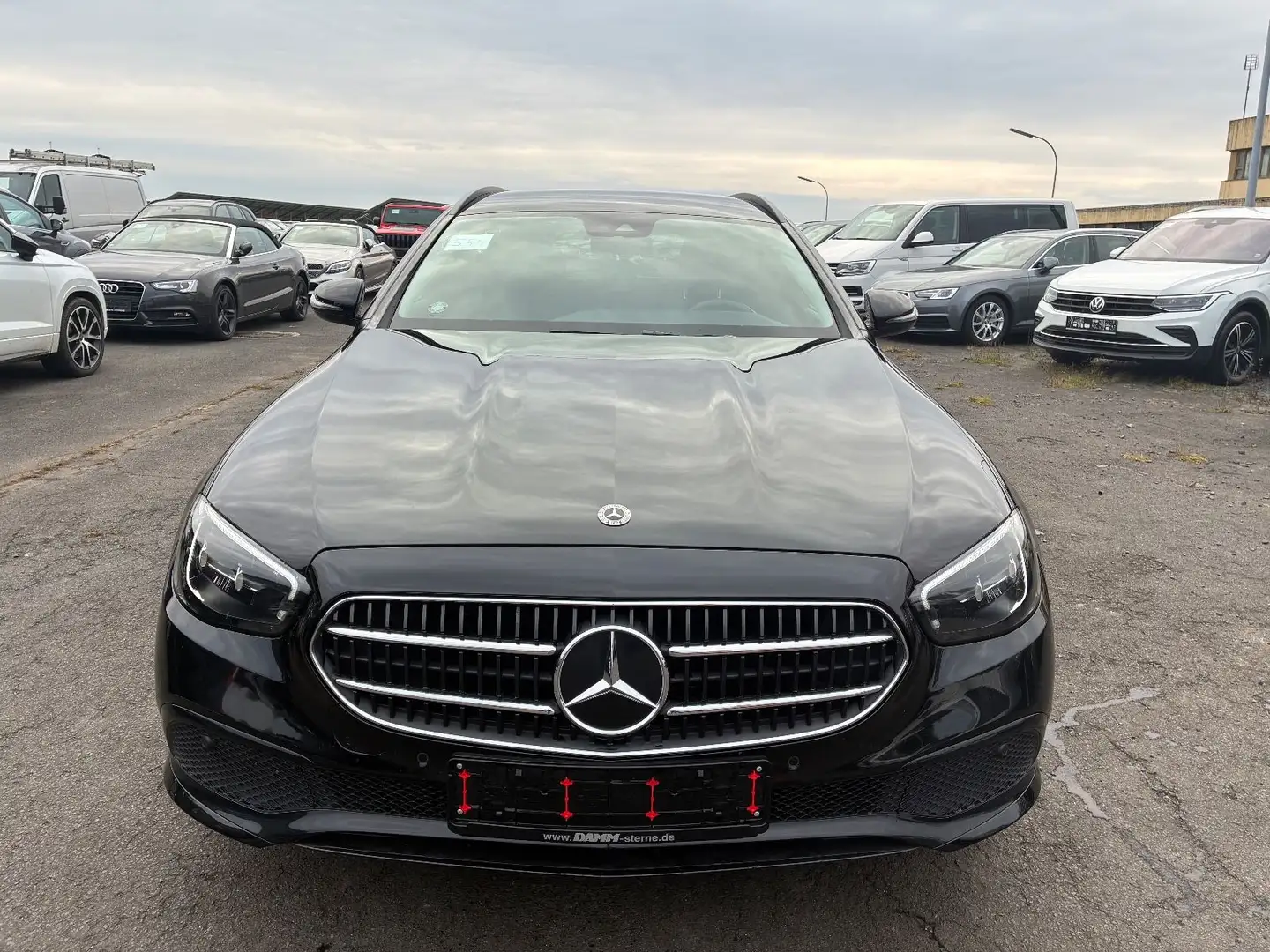 Mercedes-Benz E 220 T d 4Matic Avantgarde Kamera Totwinkel AHK Zwart - 2