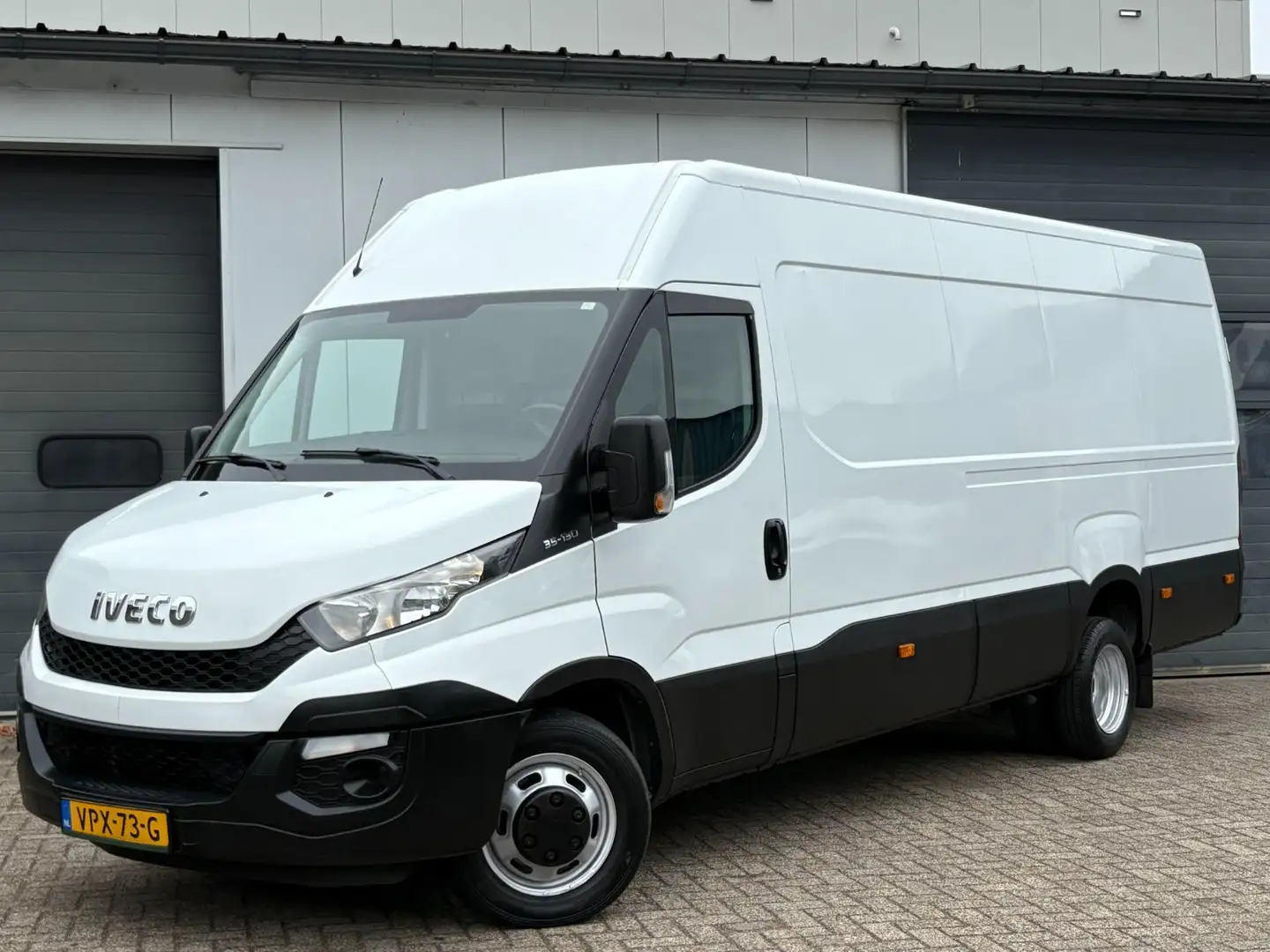 Iveco Daily 35C13V 2.3 L4H2 MAXI Airco Camera Dubbellucht 3-pe Blanco - 1