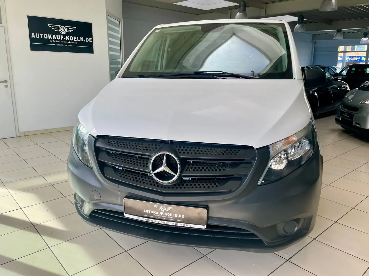 Mercedes-Benz Vito Kasten 111 CDI FWD lang/Klima/TüvNeu Weiß - 2