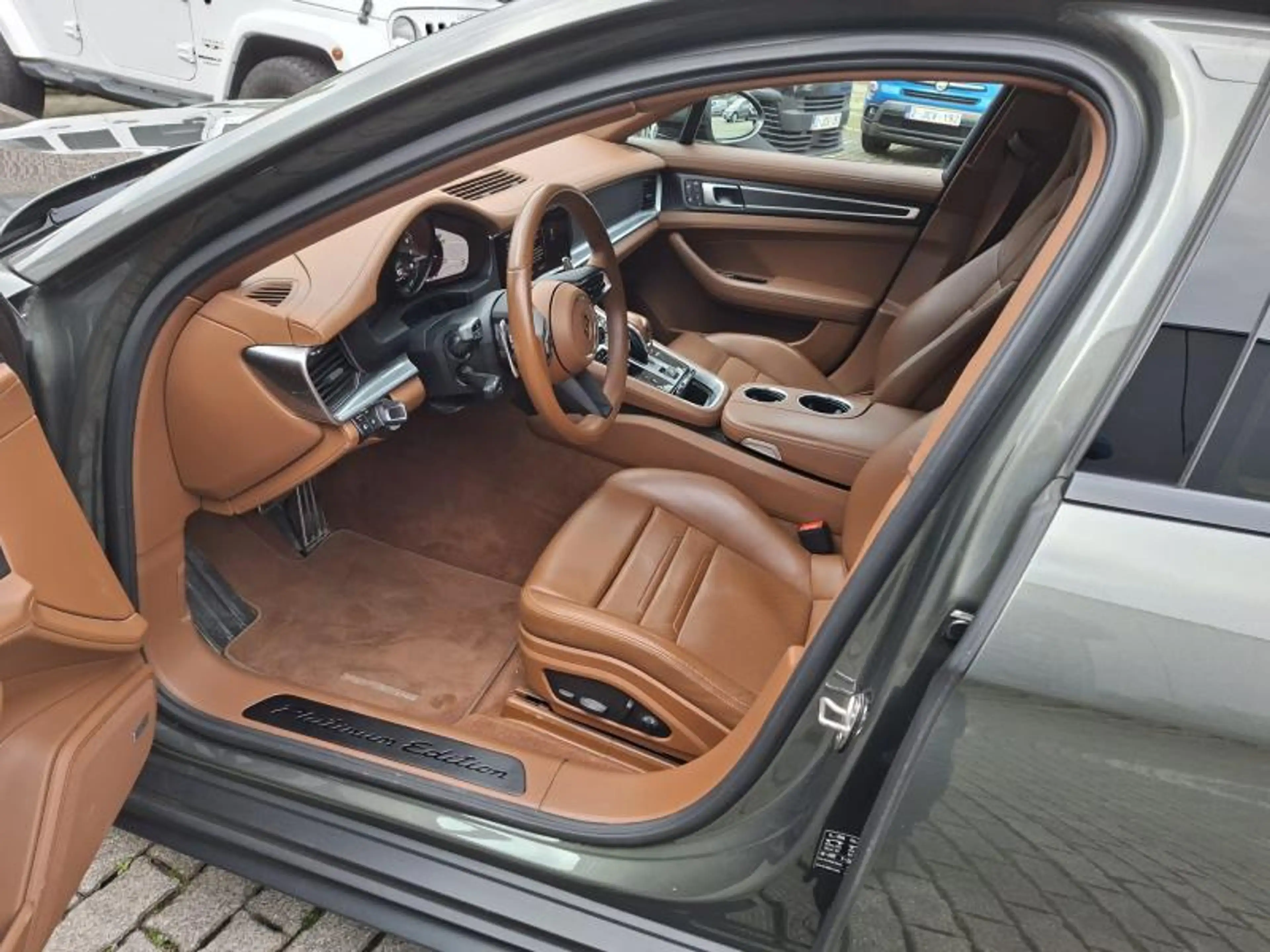 Porsche Panamera Sport Turismo 4 E-Hybrid Pl. Ed — photo 15
